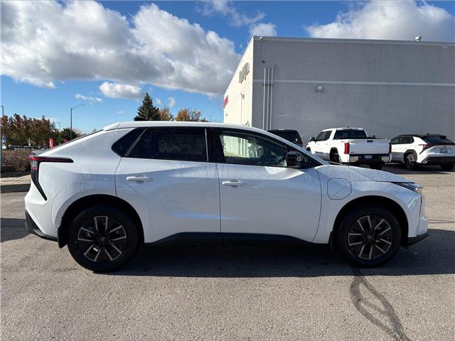 2026 Toyota bZ XLE (Stk: 26052) in Bowmanville - Image 5 of 7