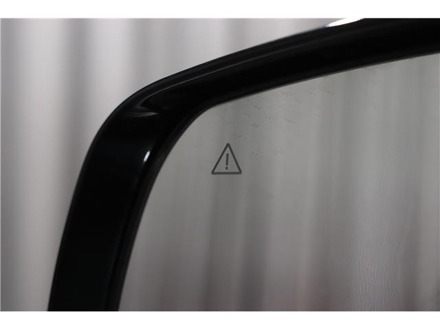 2024 Kia Sorento 2.5T X-Line Limited w/Black Interior (Stk: 25219) in Edmonton - Image 9 of 32