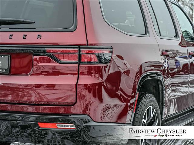 2025 Jeep Wagoneer Series II Carbide (Stk: U21531) in Burlington - Image 11 of 34