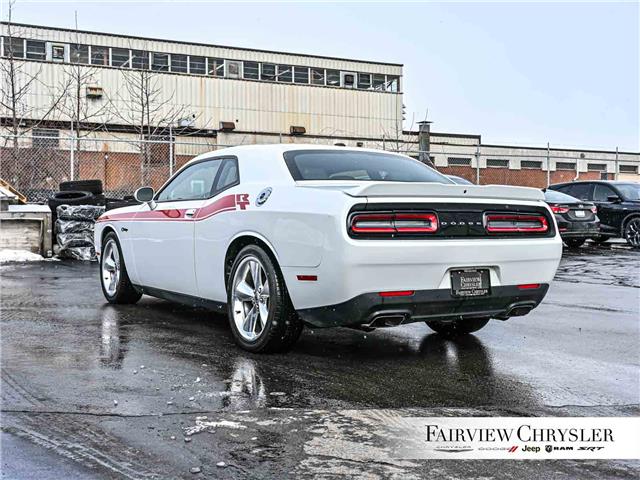 2017 Dodge Challenger R/T (Stk: U21525) in Burlington - Image 4 of 36