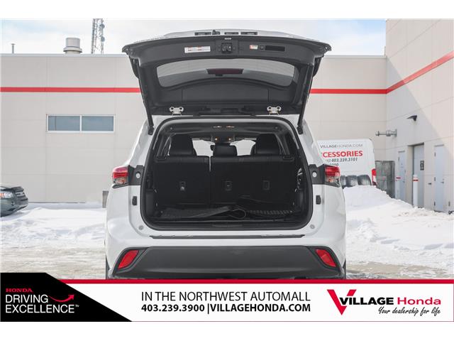 2021 Toyota Highlander XLE (Stk: B9058) in Calgary - Image 10 of 35 2021 Toyota Highlander XLE (Stk: B9058) in Calgary - Image 10 of 35