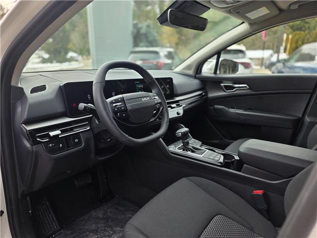 2026 Kia Sportage LX (Stk: 55820) in Castlegar - Image 8 of 13