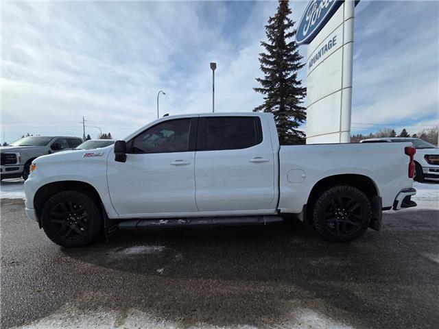 2023 Chevrolet Silverado 1500 RST (Stk: 7084) in Calgary - Image 2 of 9
