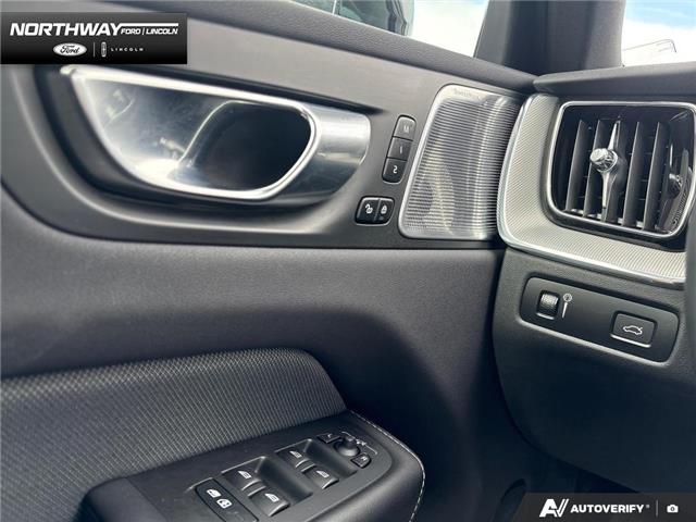 2022 Volvo XC60 B6 R-Design (Stk: A1008) in Brantford - Image 15 of 23