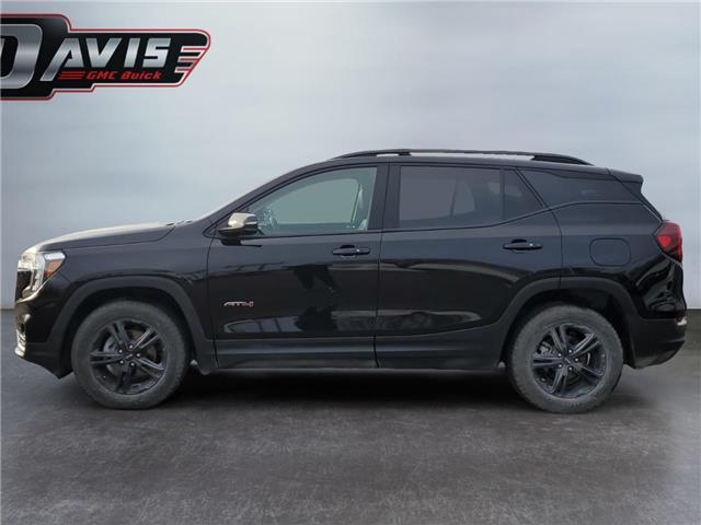 2022 GMC Terrain AT4 (Stk: 351837) in Medicine Hat - Image 2 of 15 2022 GMC Terrain AT4 (Stk: 351837) in Medicine Hat - Image 2 of 15