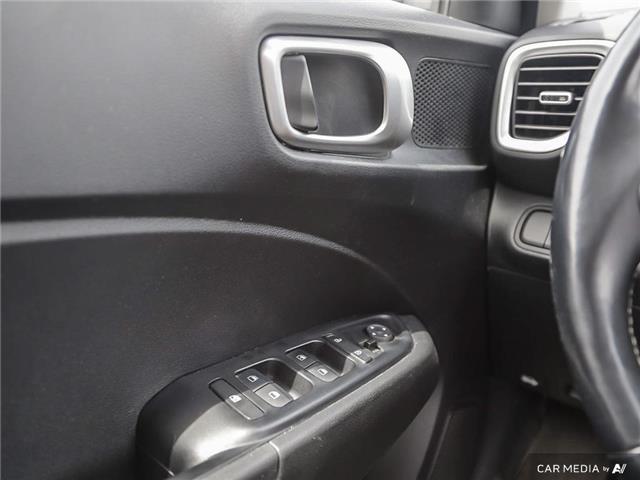 2022 Hyundai Venue Preferred (Stk: 106700) in London - Image 16 of 25