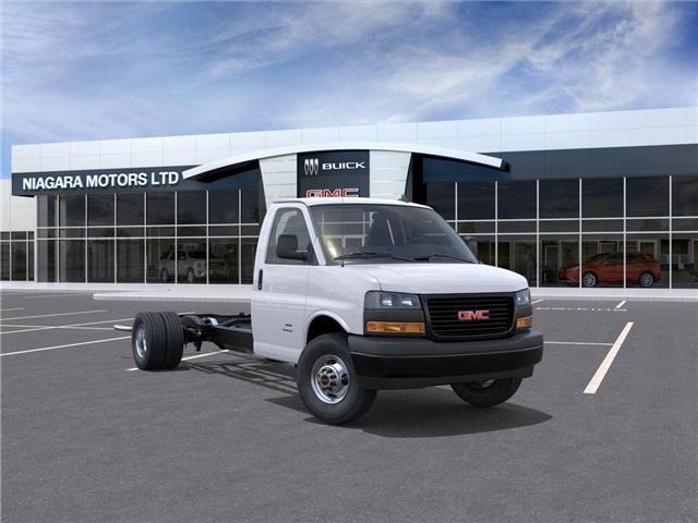 2026 GMC Savana Cutaway 4500 4500 Van (Stk: 26SAV1) in Virgil - Image 1 of 24