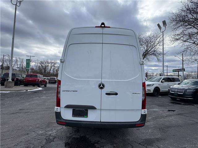 2023 Mercedes-Benz Sprinter 2500 High Roof 4-Cyl Diesel HO (Stk: PR60295) in Windsor - Image 5 of 22