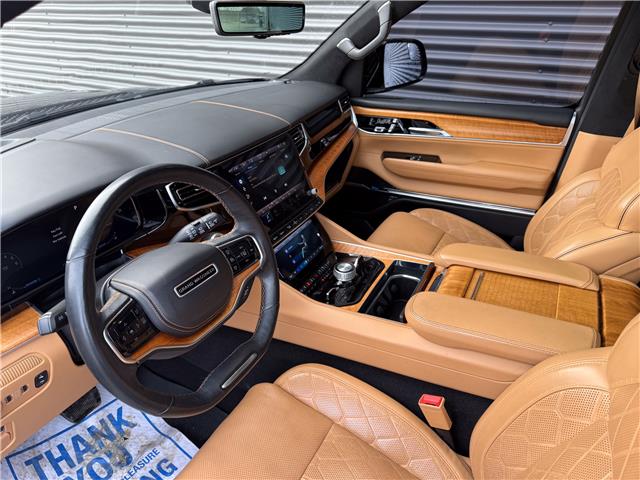2022 Jeep Grand Wagoneer Series III (Stk: L5883) in London - Image 12 of 32
