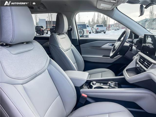 2026 Ford Explorer Active (Stk: 26S3929) in Olds - Image 21 of 24