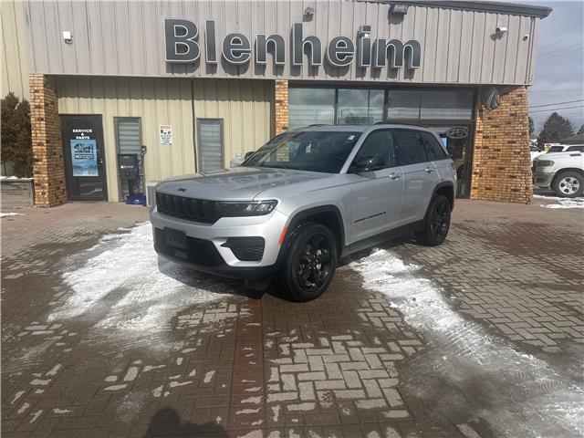 2025 Jeep Grand Cherokee Laredo (Stk: 6B009A) in Blenheim - Image 1 of 13