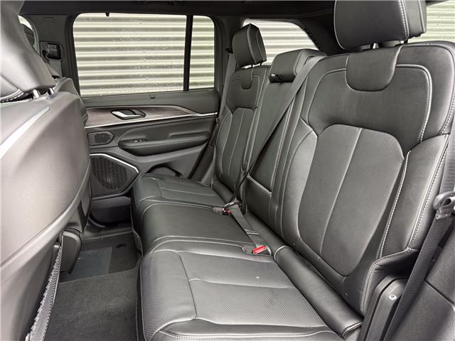 2025 Jeep Grand Cherokee Overland (Stk: 25574D) in London - Image 13 of 31 2025 Jeep Grand Cherokee Overland (Stk: 25574D) in London - Image 13 of 31