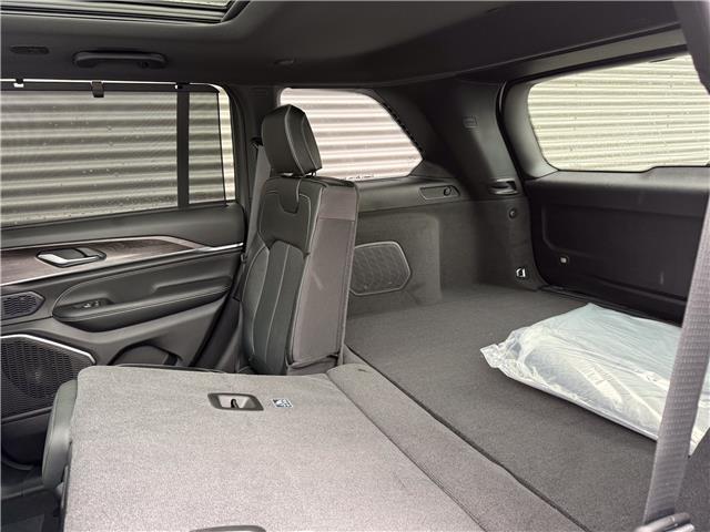 2025 Jeep Grand Cherokee Overland (Stk: 25574D) in London - Image 14 of 31 2025 Jeep Grand Cherokee Overland (Stk: 25574D) in London - Image 14 of 31