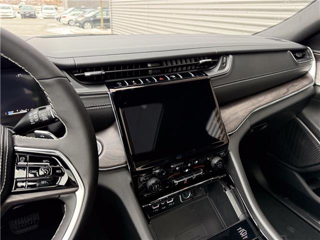 2025 Jeep Grand Cherokee Overland (Stk: 25574D) in London - Image 20 of 31 2025 Jeep Grand Cherokee Overland (Stk: 25574D) in London - Image 20 of 31