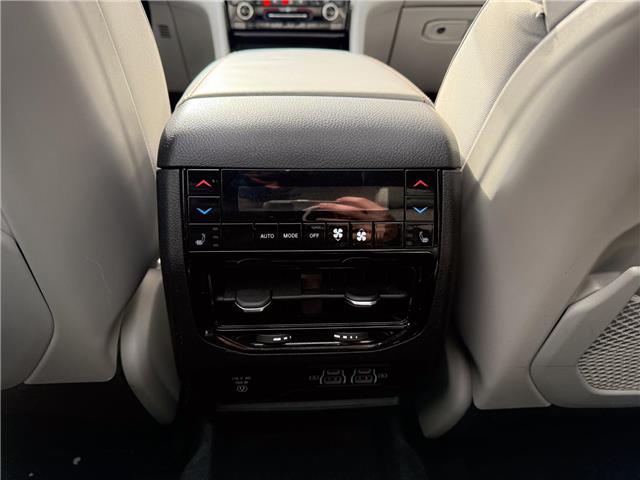 2021 Jeep Grand Cherokee L Summit (Stk: 25505B) in London - Image 27 of 30