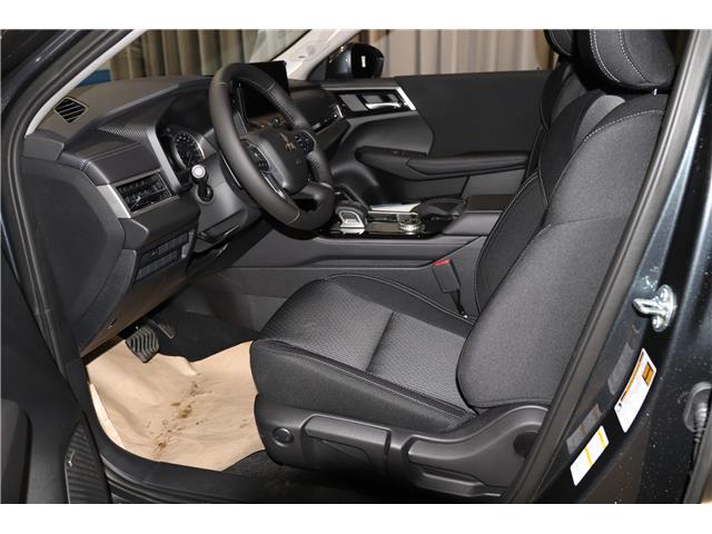 2026 Mitsubishi Outlander ES (Stk: T26353) in Edmonton - Image 11 of 30