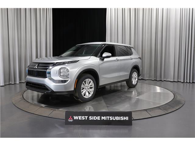 2026 Mitsubishi Outlander SE (Stk: T26351) in Edmonton - Image 3 of 30 2026 Mitsubishi Outlander SE (Stk: T26351) in Edmonton - Image 3 of 30