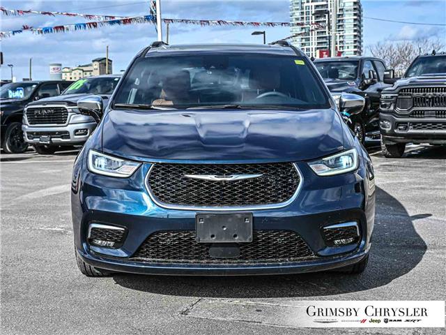 2025 Chrysler Pacifica Hybrid Pinnacle (Stk: U6355) in Grimsby - Image 2 of 33