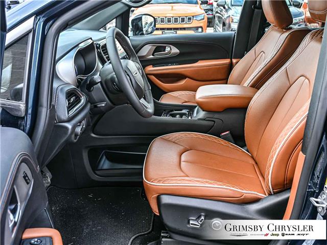 2025 Chrysler Pacifica Hybrid Pinnacle (Stk: U6355) in Grimsby - Image 13 of 33