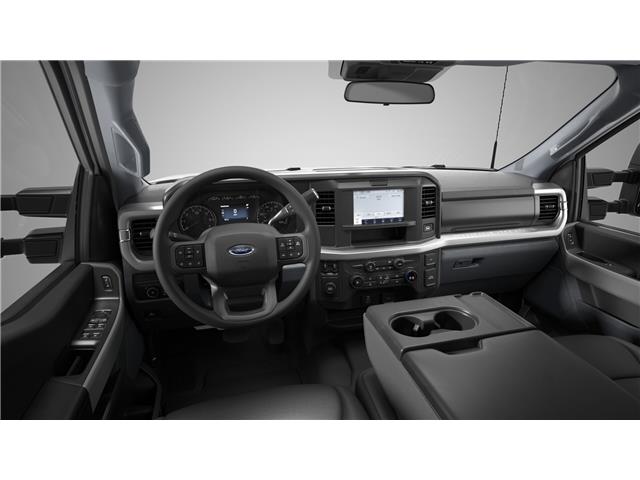 2026 Ford F-550 Chassis XLT (Stk: 26CT6093) in Canmore - Image 6 of 7