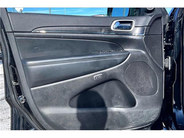 2022 Jeep Grand Cherokee WK Limited (Stk: 11893U) in Calgary - Image 17 of 34