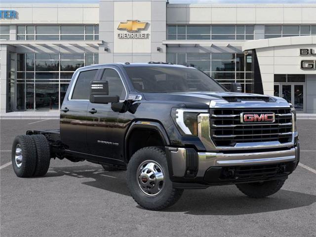 2026 GMC Sierra 3500HD Chassis SLE (Stk: TF227160) in Calgary - Image 8 of 25 2026 GMC Sierra 3500HD Chassis SLE (Stk: TF227160) in Calgary - Image 8 of 25