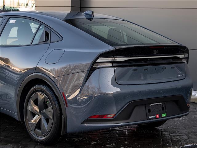 2026 Toyota Prius Plug-In Hybrid SE (Stk: PH0910) in Windsor - Image 5 of 26