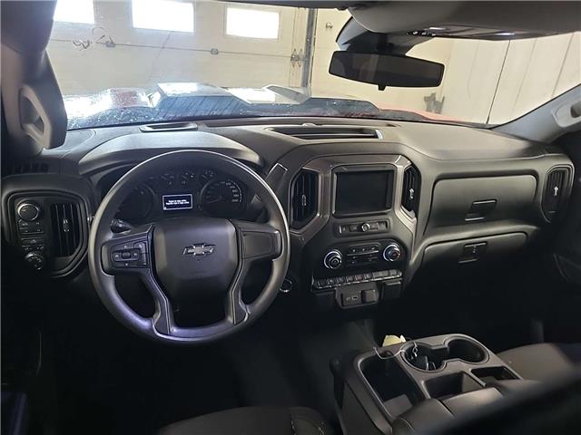 2024 Chevrolet Silverado 1500 Custom Trail Boss (Stk: 43586J) in Belleville - Image 2 of 3