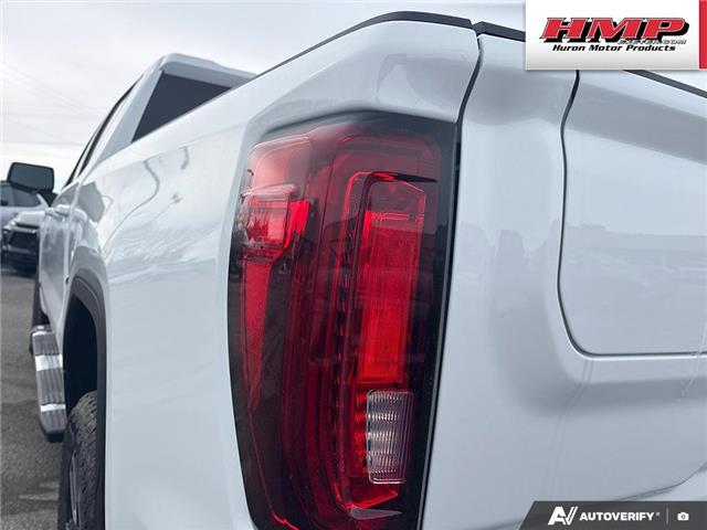 2025 GMC Sierra 1500 AT4 (Stk: 104218) in Exeter - Image 11 of 28