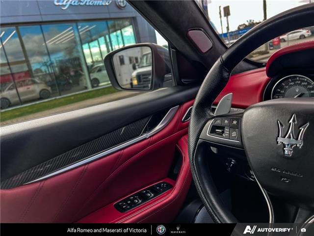 2022 Maserati Levante Trofeo (Stk: 912250) in Victoria - Image 16 of 24