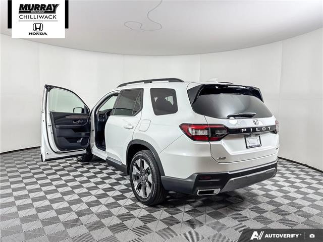 2026 Honda Pilot Touring (Stk: 26H280) in Chilliwack - Image 16 of 34
