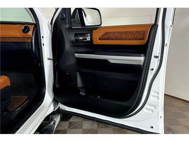 2017 Toyota Tundra Platinum 5.7L V8 (Stk: Q5073A) in London - Image 19 of 36