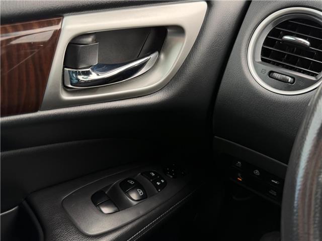 2015 Nissan Pathfinder SL (Stk: 260263B) in Calgary - Image 11 of 20