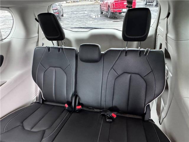 2024 Chrysler Pacifica Limited (Stk: PR93923) in Windsor - Image 12 of 28