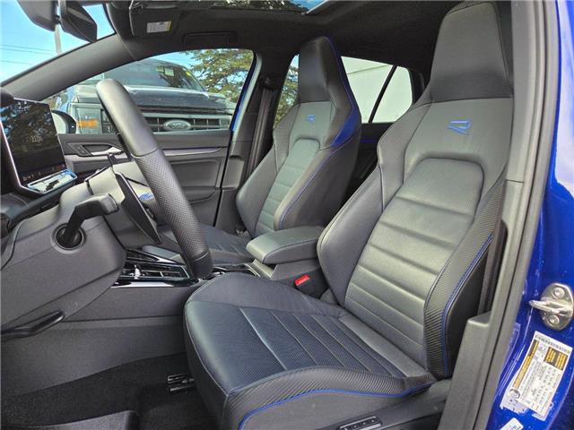 2025 Volkswagen Golf R Base (Stk: 7054B) in Calgary - Image 10 of 13