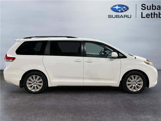 2014 Toyota Sienna LE 7 Passenger (Stk: 300216) in Lethbridge - Image 6 of 15