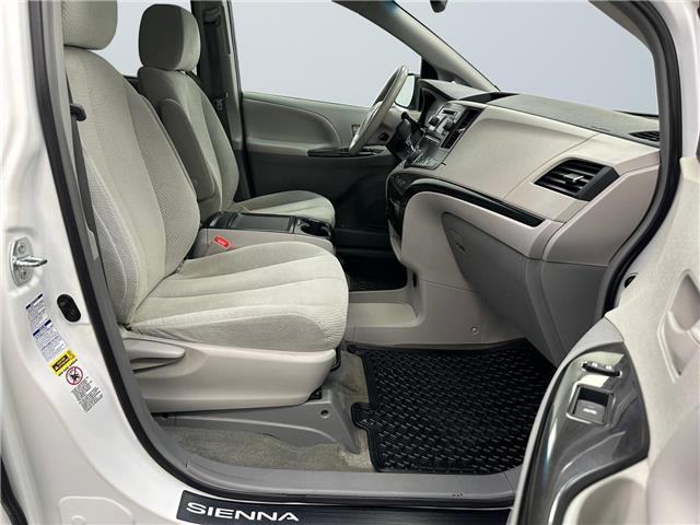 2014 Toyota Sienna LE 7 Passenger (Stk: 300216) in Lethbridge - Image 15 of 15
