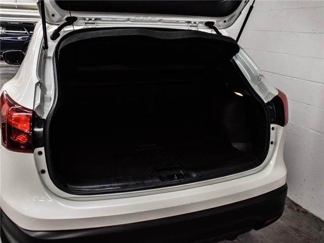 2017 Nissan Qashqai AWD 4dr SV CVT + No accident (Stk: 260332AA) in North York, - Image 10 of 29