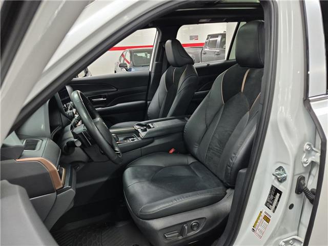 2025 Toyota Grand Highlander Hybrid Platinum MAX (Stk: 10120063A) in Markham - Image 11 of 36