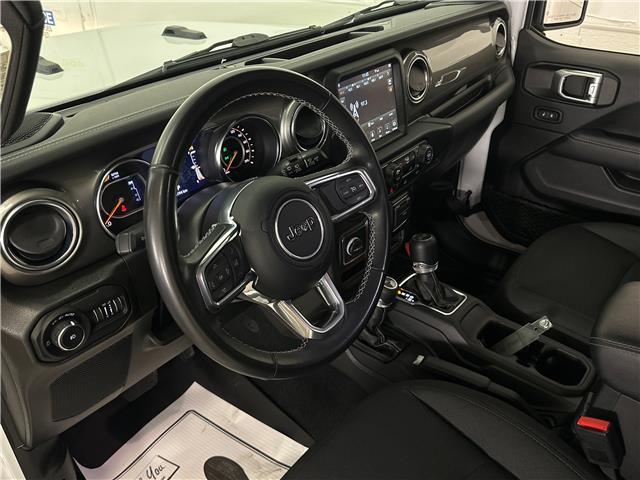 2022 Jeep Wrangler Unlimited Sahara (Stk: 43555J) in Belleville - Image 13 of 27