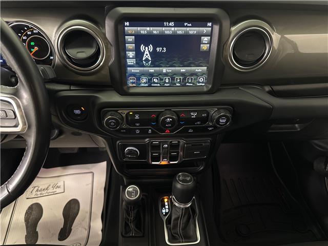 2022 Jeep Wrangler Unlimited Sahara (Stk: 43555J) in Belleville - Image 16 of 27