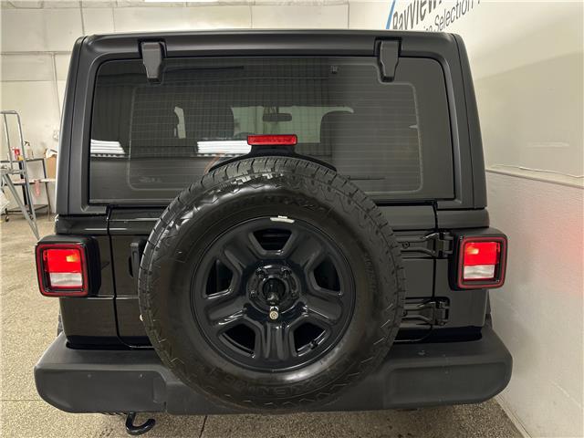 2024 Jeep Wrangler Sport (Stk: 43519J) in Belleville - Image 6 of 20