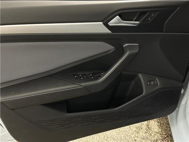 2025 Volkswagen Jetta Comfortline (Stk: 43520J) in Belleville - Image 14 of 25