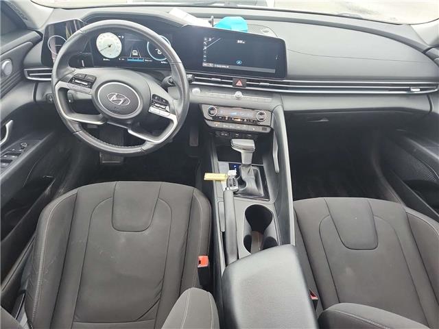 2023 Hyundai Elantra Preferred w/Tech Package (Stk: 43608J) in Belleville - Image 2 of 3