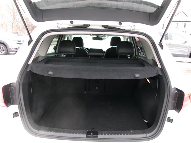 2022 Volkswagen Taos Comfortline in Kitchener - Image 14 of 23