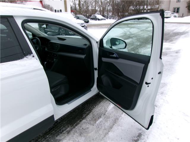 2022 Volkswagen Taos Comfortline in Kitchener - Image 17 of 23