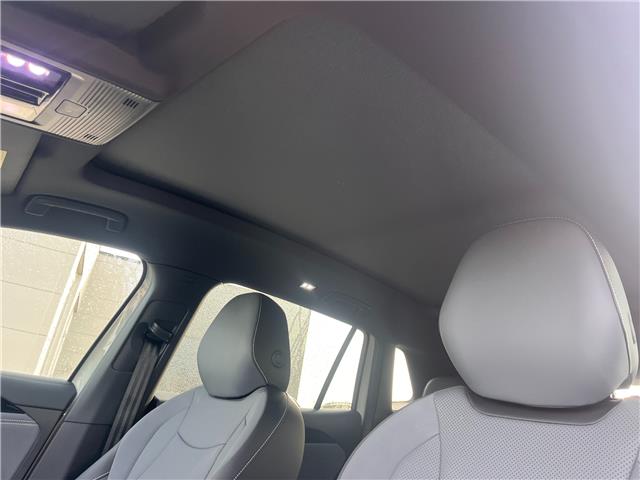 2025 Volkswagen Tiguan Comfortline R-Line Black Edition (Stk: VU1670) in Sarnia - Image 16 of 21