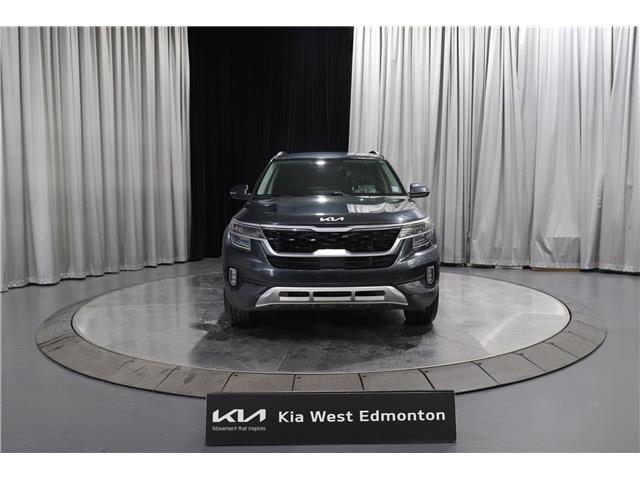 2023 Kia Seltos SX Turbo w/Black Interior (Stk: 26843A) in Edmonton - Image 2 of 26