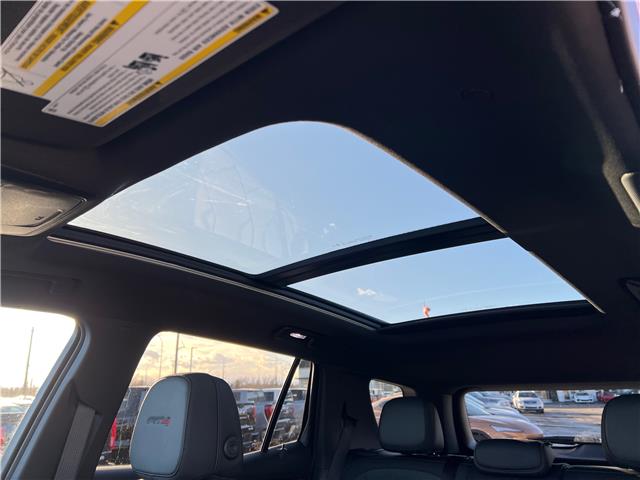 2026 GMC Terrain AT4 (Stk: TL397481) in Calgary - Image 13 of 23