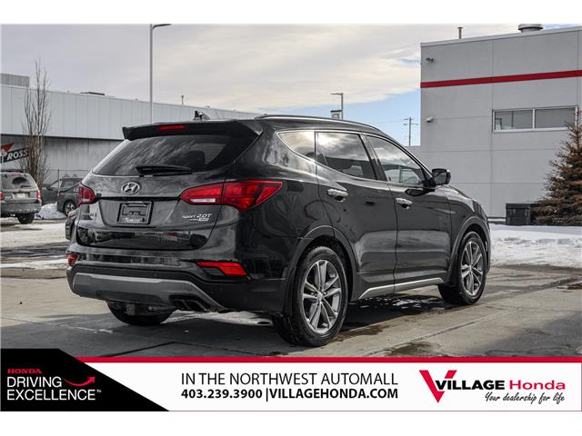 2017 Hyundai Santa Fe Sport 2.0T Ultimate (Stk: TVW8996A) in Calgary - Image 11 of 31